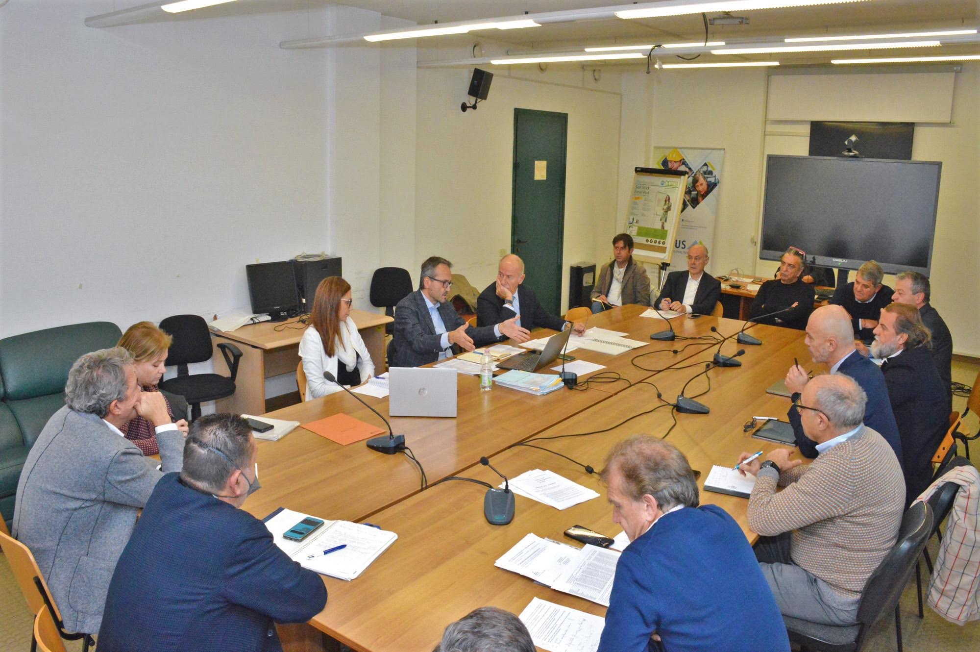 Aumento dei costi per il Tpl, al tavolo con Brandoni anche la Start