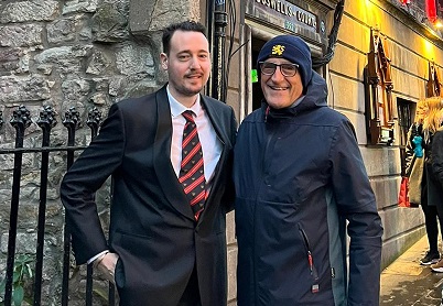 Le storie di Walter: il cameriere italiano e la giornalista famosa