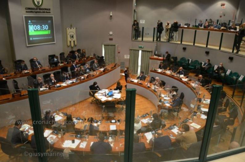 Sisma, bagarre sullo stato di emergenza, Casini: «Sono basita nel Piceno nel 2016 venne dichiarato il giorno dopo»