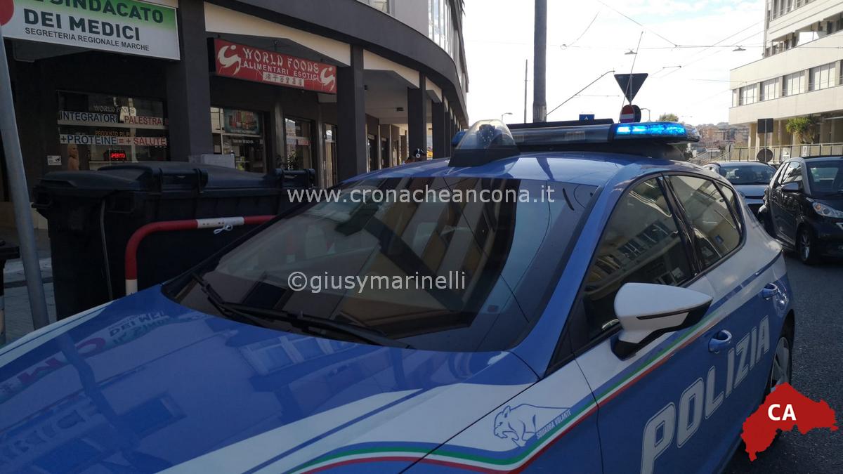 Dopo il sisma chiama la madre, l’anziana non risponde al telefono: <br> era morta da due mesi
