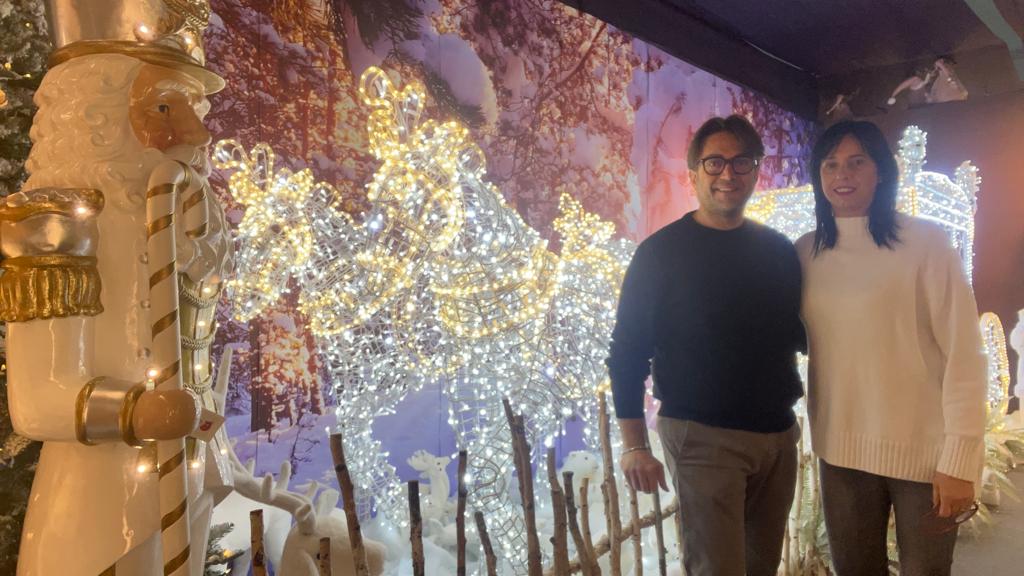 «Vendevamo solo abeti poi l’idea del Paese di Babbo Natale: così da noi le festività durano tutto l’anno»