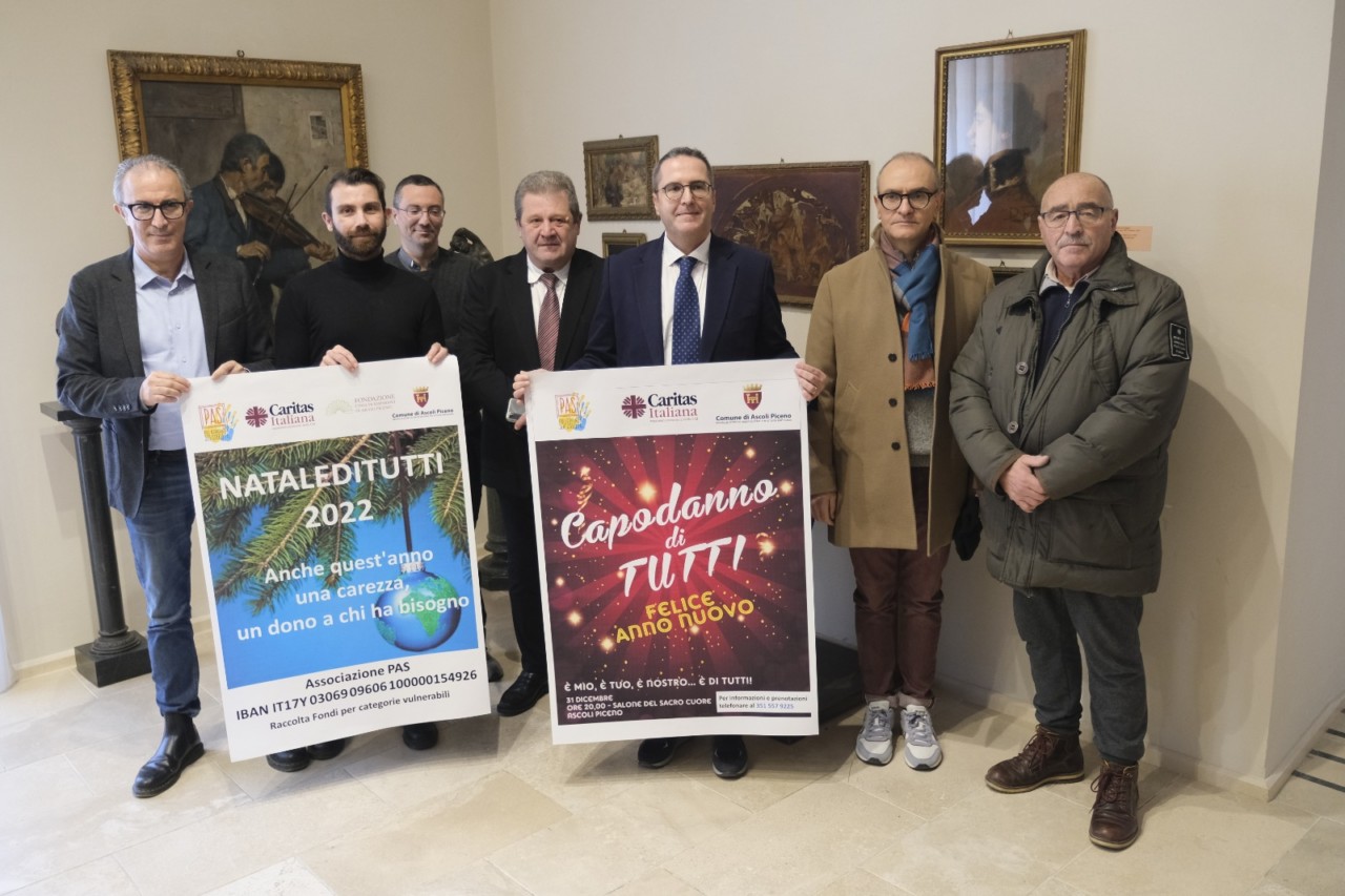 Solidarietà e accoglienza sotto l’albero dell’Arengo