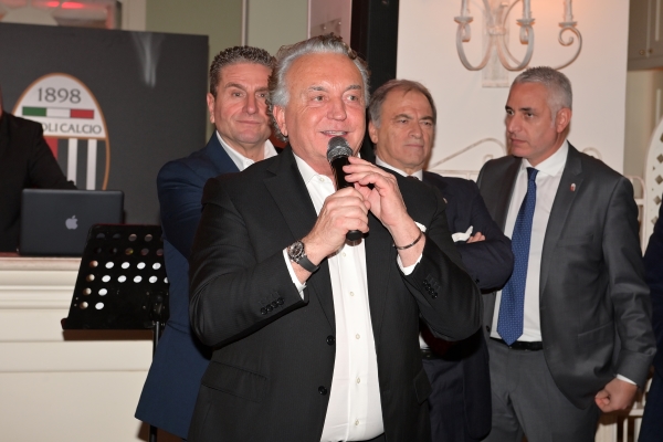 Ascoli, la carica di Pulcinelli: «Con questo clima faremo bene, voglio rinnovare il contratto di Bucchi»