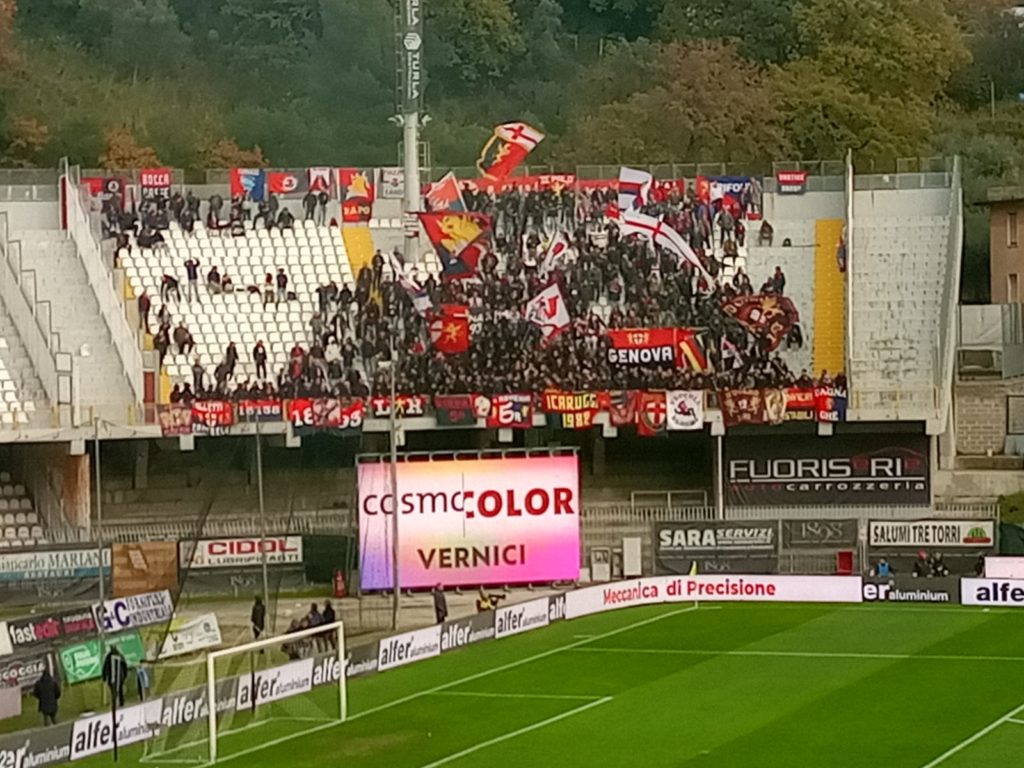 Ben 44 anni di Daspo per 18 ultras (3 bianconeri) che furono protagonisti dei disordini durante e dopo Ascoli-Genoa <span> (Video)