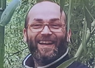 «Addio Samuele, il tuo sorriso ci accompagnerà per sempre» l’ultimo saluto a Cotichini