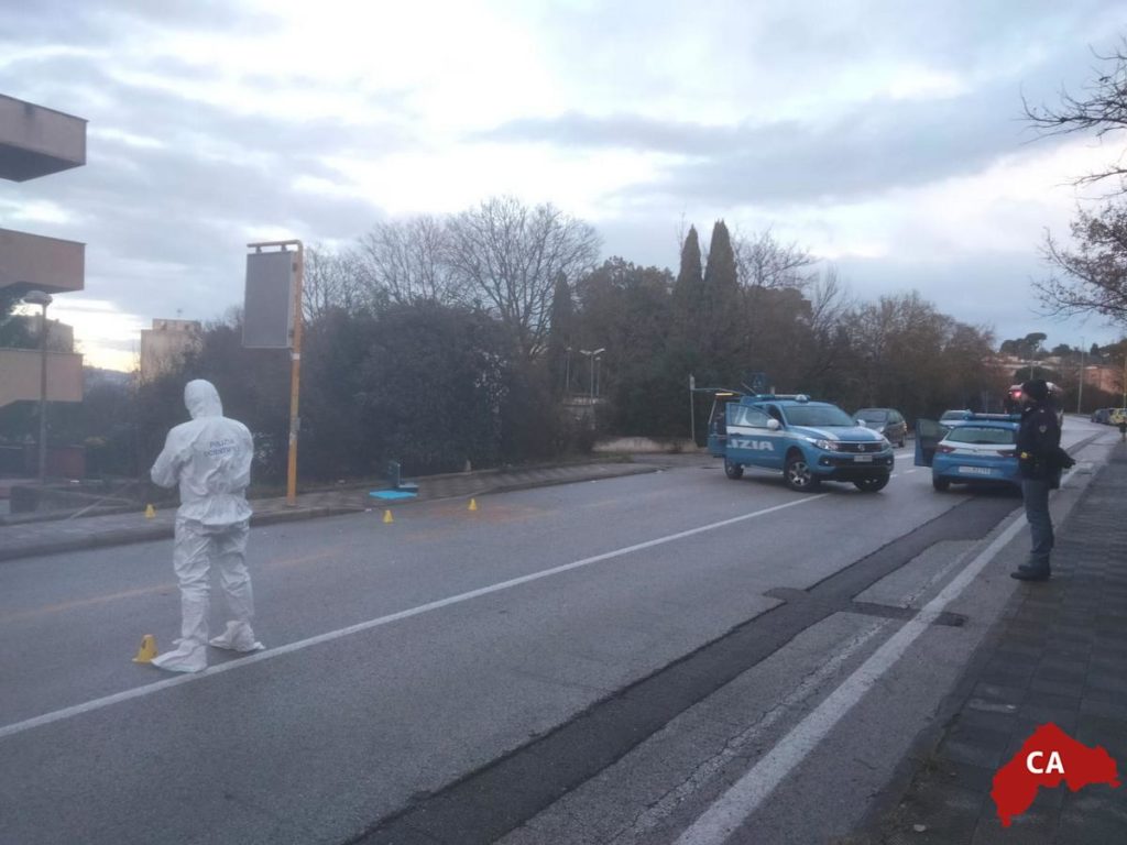 Lite in strada: è un poliziotto l’uomo che stanotte ha sparato al 21enne (Video e foto)
