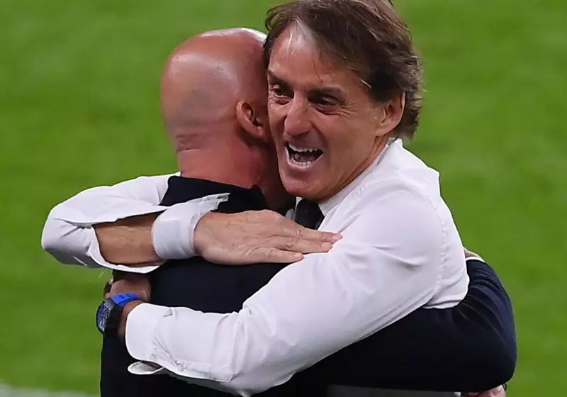 Mancini su Vialli: «Ho perso un fratello, gli dedicherò qualcosa di importante che io e lui sognavamo da una vita»