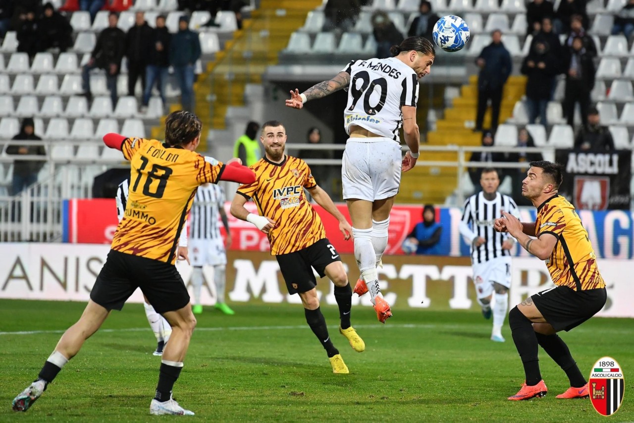 L’Ascoli guarda avanti tra segnali positivi e aspetti da migliorare, domani la partenza per Modena