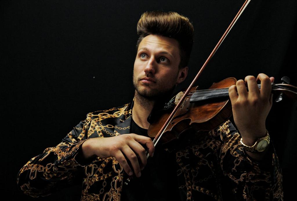 Il violino di Alessandrini spopola sul web: in tre giorni un milione di visualizzazioni