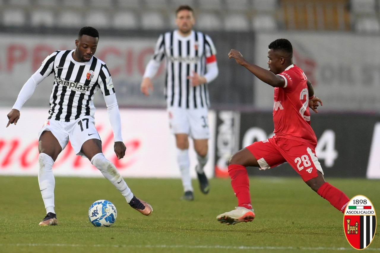 Ascoli, Adjapong in crescita: «I tifosi ci hanno dato la carica, Parma avversario importante»