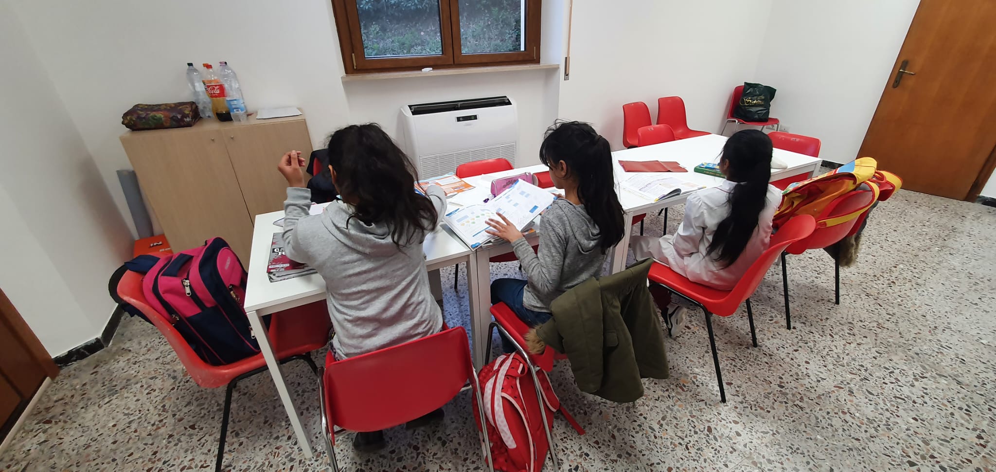 L’impegno della Caritas accanto alle comunità colpite dal terremoto: attenzione ai giovani e alle nuove povertà L’impegno della Caritas accanto alle comunità colpite dal terremoto: attenzione ai giovani e alle nuove povertà