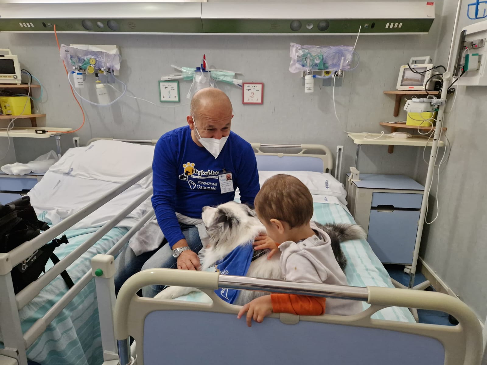 La solidarietà fa squadra e vince: alla Fondazione Salesi la donazione dell’Asd 43° Parallelo Volley