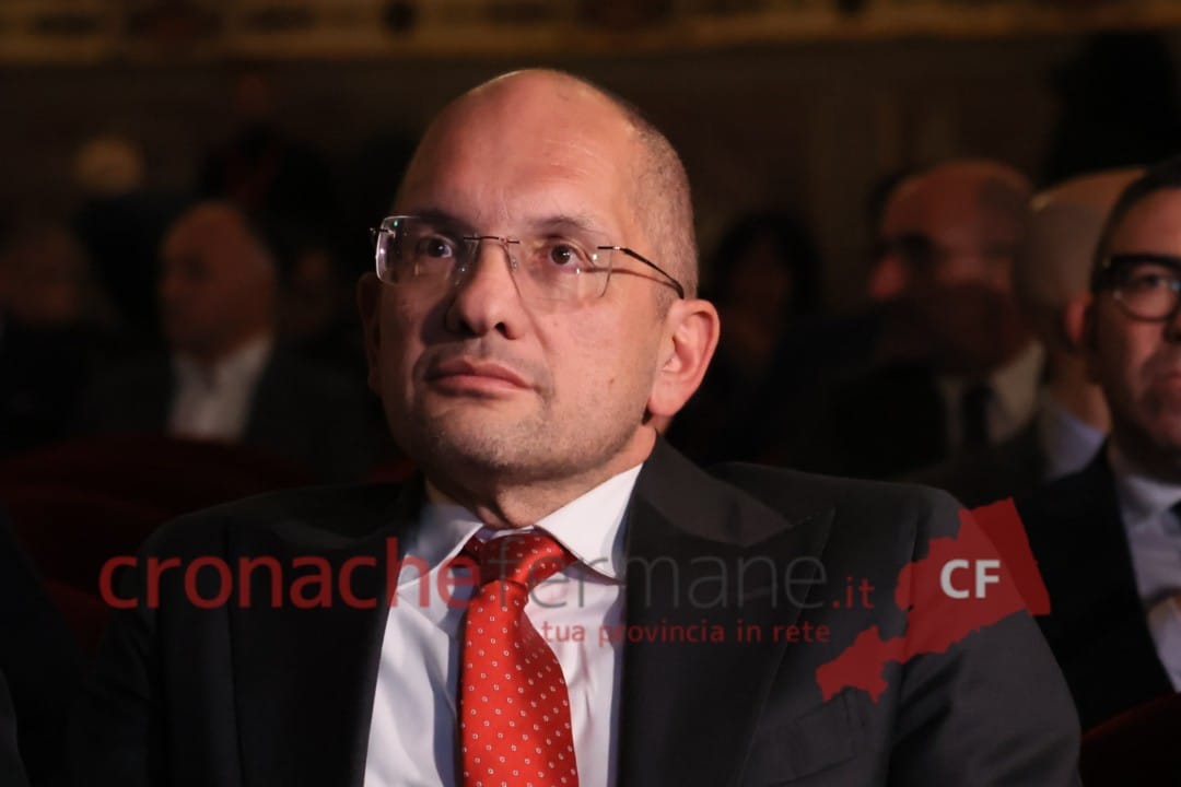Sisma, Castelli: «Con 1,6 miliardi per le opere pubbliche e le strade, cambio di passo sui cantieri»