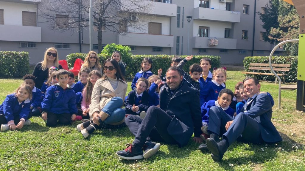 Città sempre più green con un nuovo parco giochi a Monticelli <span> (Video)