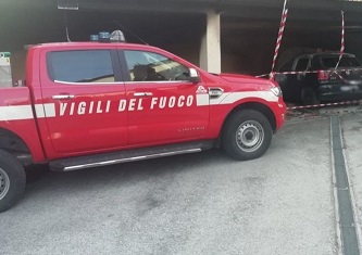 Va a pescare sul Tronto, il fiume si ingrossa e resta bloccato: 34enne portato in salvo dai Vigili del fuoco Va a pescare sul Tronto, il fiume si ingrossa e resta bloccato: 34enne portato in salvo dai Vigili del fuoco