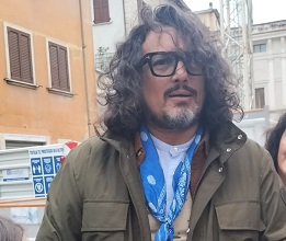 Alessandro Borghese e i “4 Ristoranti” ascolani: la sfida è lanciata, locali blindati <span> (Video e foto)