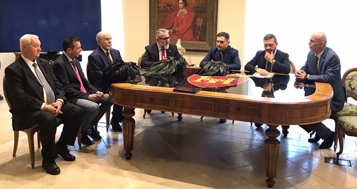 Fra un anno il “Raduno Nazionale dei Bersaglieri”: Ascoli comincia a prepararsi all’invasione dei “fanti piumati” Fra un anno il “Raduno Nazionale dei Bersaglieri”: Ascoli comincia a prepararsi all’invasione dei “fanti piumati”