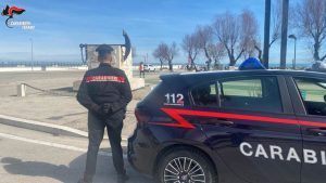 Scoperto appartamento della droga: tre giovani finiscono in carcere