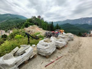 Arquata, demolizioni al rush finale: il centro storico guarda al futuro <span> (Video e foto)