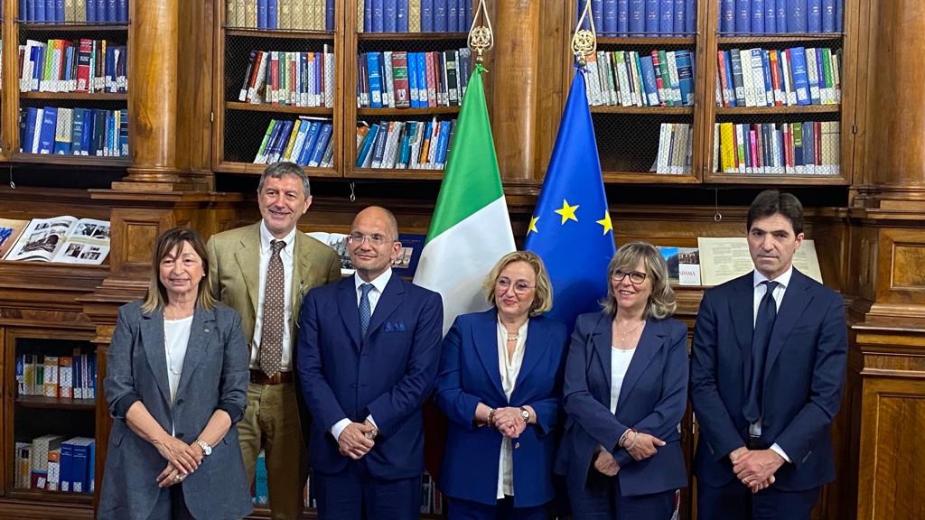 Ricostruzione, il primo bilancio di Castelli: «Strategia e semplificazione per far rinascere il centro Italia»