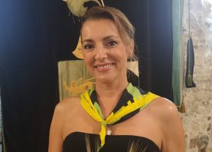 Quintana, la speaker diventa dama: Veruska Cestarelli a Porta Maggiore <span> (Video)