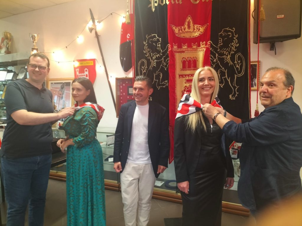 Quintana: Alessandra e Valentina le dame di Porta Tufilla <span> (Video e foto)