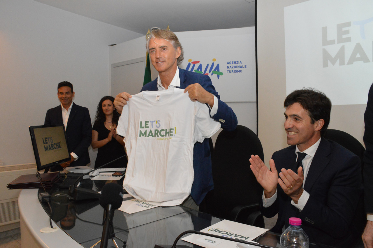 “Let’s Marche” nuovo slogan della Regione, e Mancini rinnova il contratto