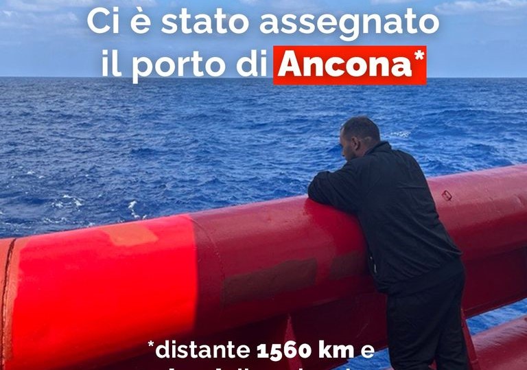 La Ocean Viking salva 68 migranti: assegnato il porto di Ancona