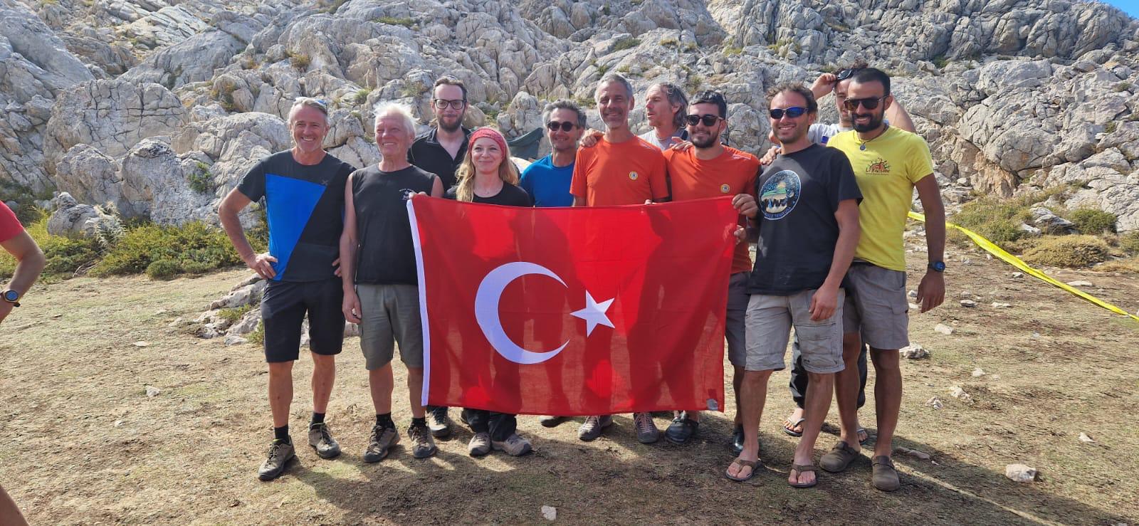 Team Soccorso Alpino rientrato nelle Marche dalla Turchia: salvo lo speleologo intrappolato in grotta