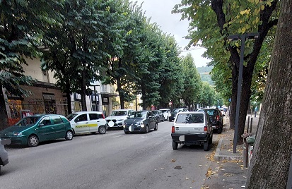 Parcheggio selvaggio in Viale Marconi: numerose le segnalazioni Parcheggio selvaggio in Viale Marconi: numerose le segnalazioni