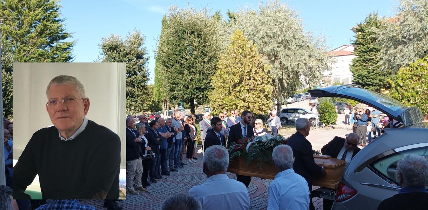 L’ultimo saluto a Pino Alati: «Un uomo che cercava di favorire l’incontro invece dello scontro» <span> (Foto)
