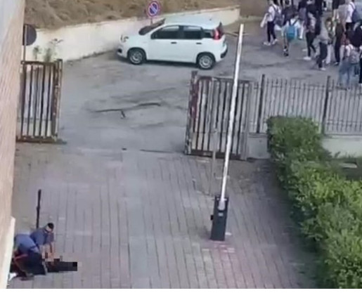Ragazzina scappa di casa: intervengono gli assistenti sociali e il fratello aggredisce due carabinieri