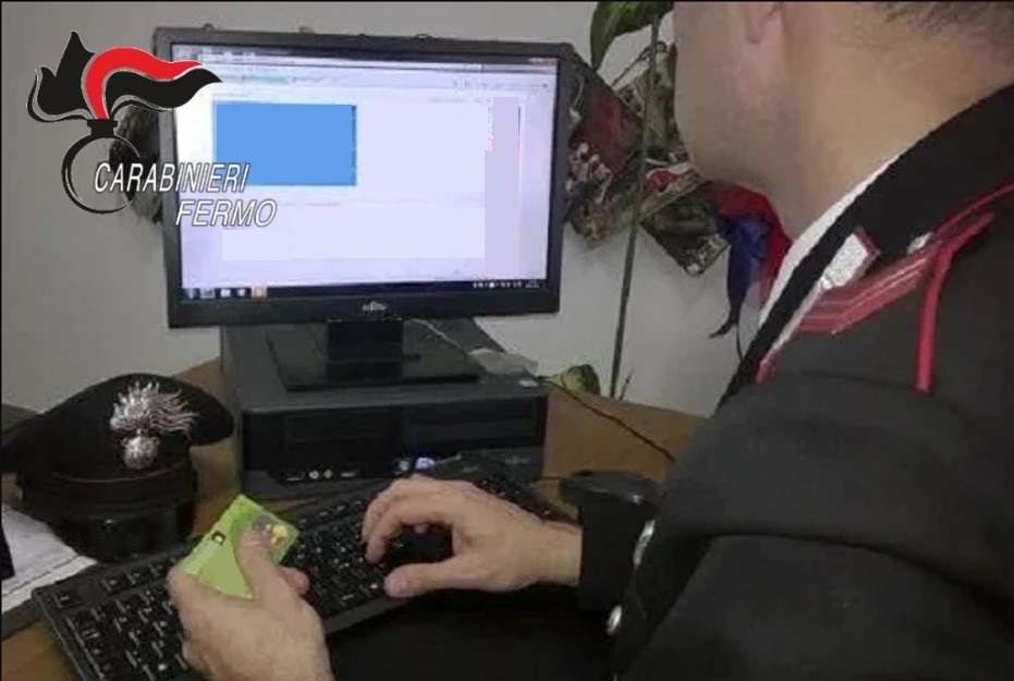 Ruba l’identità, attiva un contratto telefonico e non paga nemmeno le bollette: denunciata una truffatrice