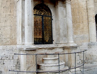 Le edicole sacre di Ascoli, segno della devozione popolare