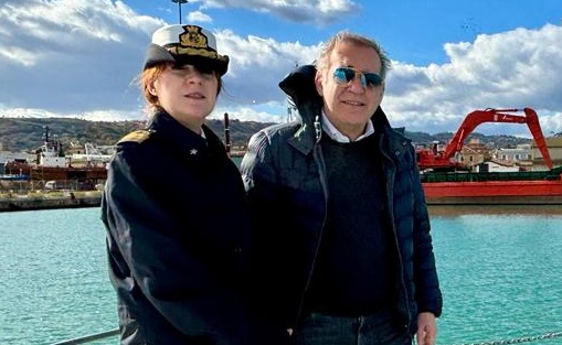 Concluso il dragaggio all’imboccatura del porto, sopralluogo del sindaco
