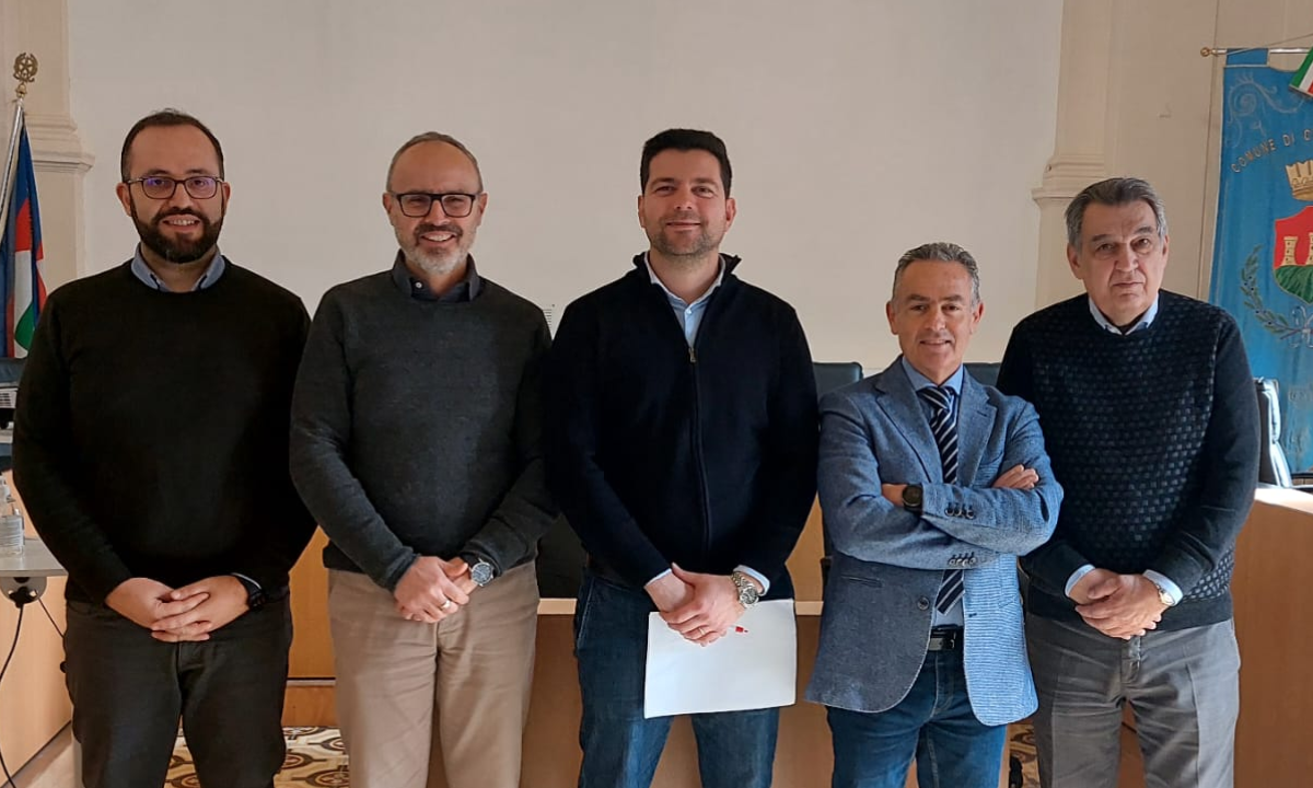 Cupra s’illumina a led e spende meno: risparmio del 64% sulla “bolletta” comunale