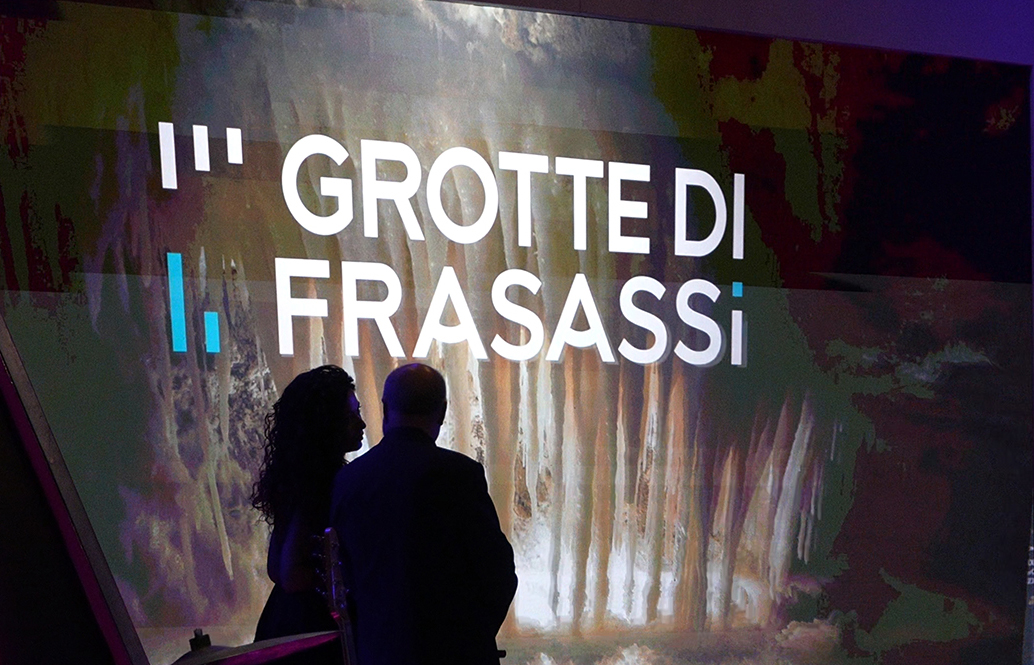 Inaugurato a “Casa Sanremo” lo spazio dedicato alle Grotte di Frasassi