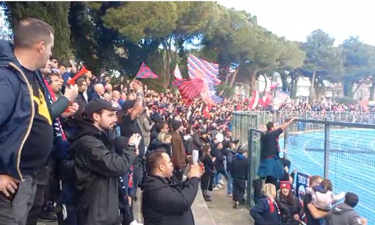Riccione-Samb 2-3: all’ultimo secondo Sbardella manda in delirio i 1.200 tifosi al seguito