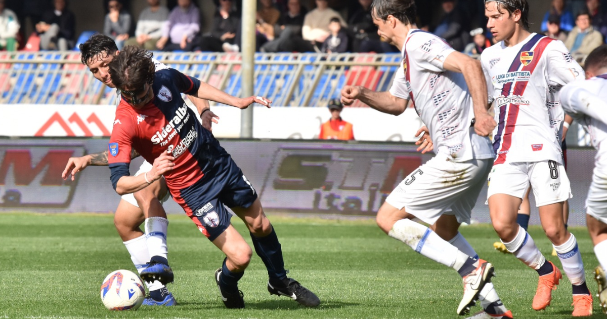 Samb, allenamenti a porte chiuse fino alla partita col Chieti, in attesa di decisioni sull’allenatore