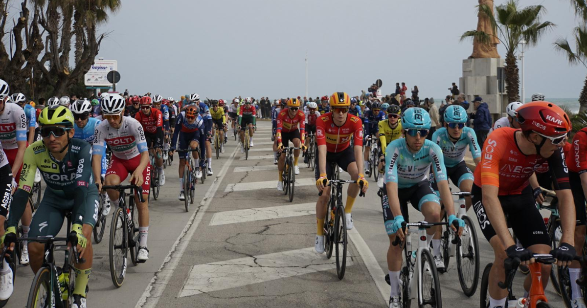 Una settimana di ciclismo con la Tirreno-Adriatico: mostre, campioni e tanta storia
