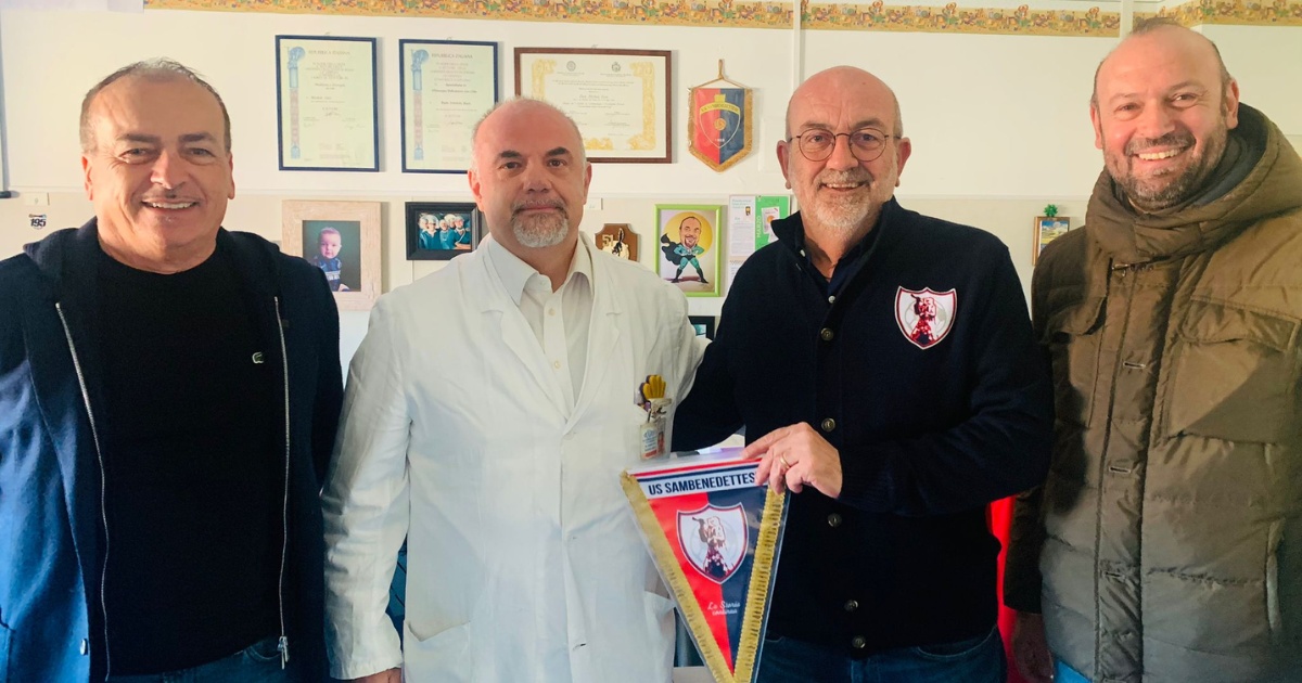La Samb visita i bimbi dell’ospedale “Salesi” di Ancona <span> (Foto)