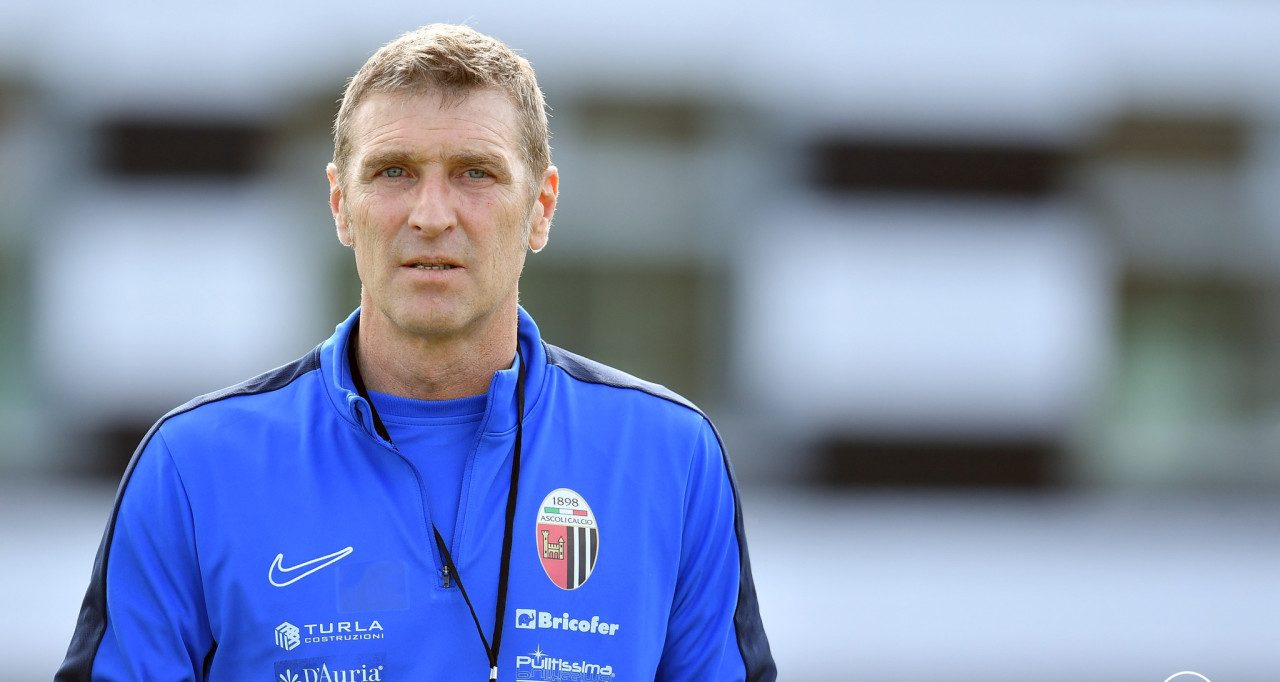 Ascoli, Carrera si presenta: «Ci aspettano nove battaglie, la squadra vuole riprendersi quello che ha perso»