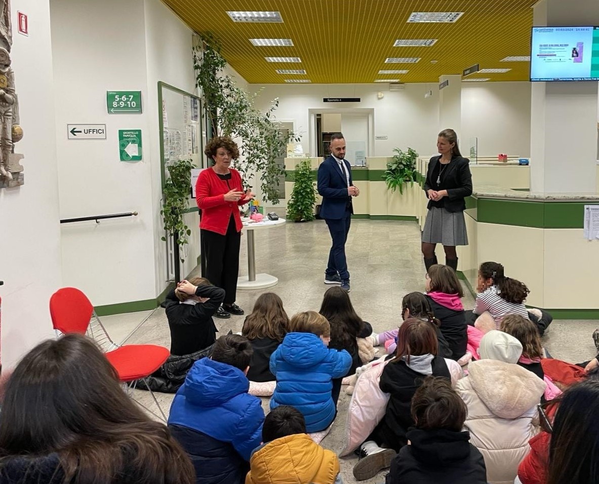Il 14 marzo 1858 aprì il primo sportello Carifermo: nell’anniversario la Banca incontra gli studenti