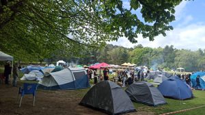 Colle San Marco, pioggia e freddo non fermano la festa <span> (Video e foto) </span>