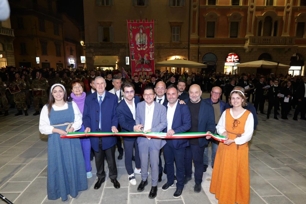 Riaperto Corso Trento e Trieste, il sindaco Fioravanti: «Data storica per gli ascolani» <span> (Video e Fotogallery)