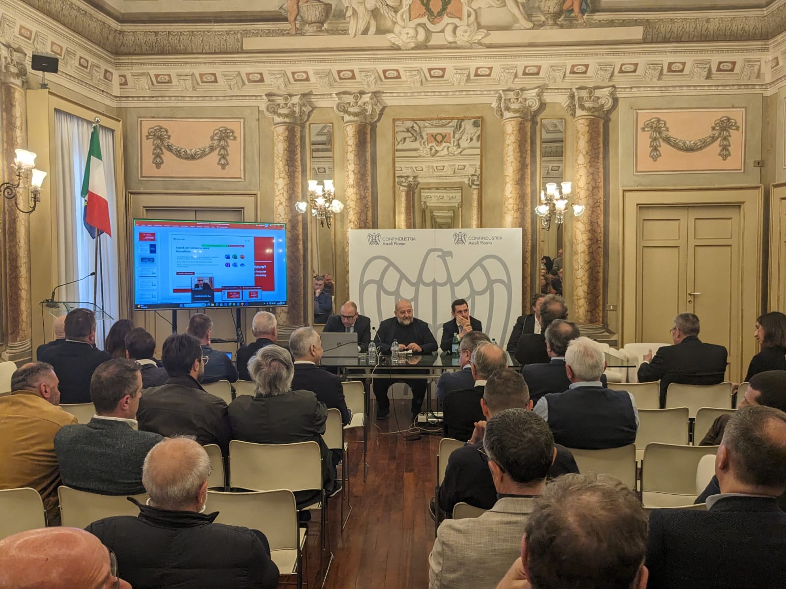Presentato lo studio sul futuro del Piceno Consind: quattro ipotesi sul tavolo