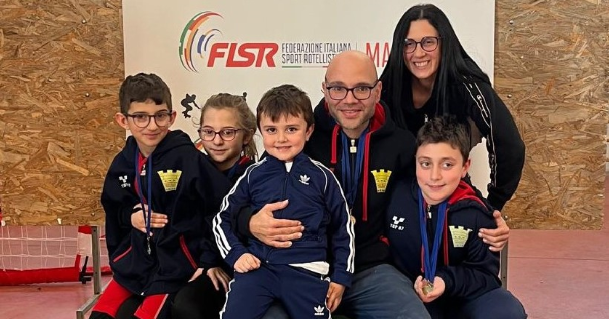 Pattinatori piccoli e grandi coperti di medaglie ai campionati regionali di Monteprandone