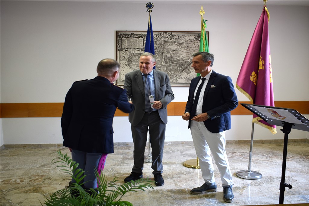 Polizia di Stato, cerimonia di premiazione del personale in servizio e in quiescenza
