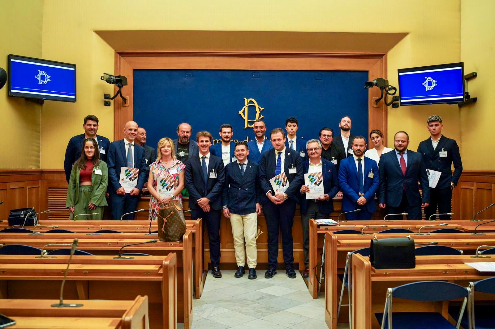 “Controvento – Festival dell’aria”, per la quarta edizione attesi Enrico Ruggeri e Enzo Avitabile