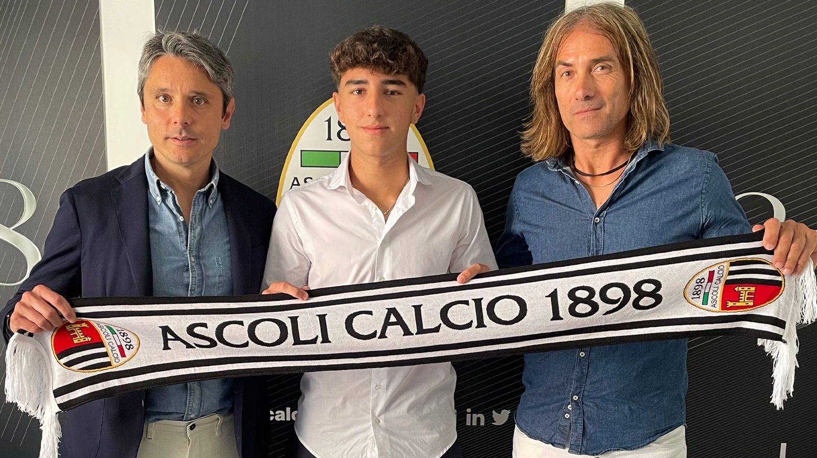 Ascoli, primi passi verso la nuova stagione: il giovane Bando firma fino al 2027, confermati due main sponsor